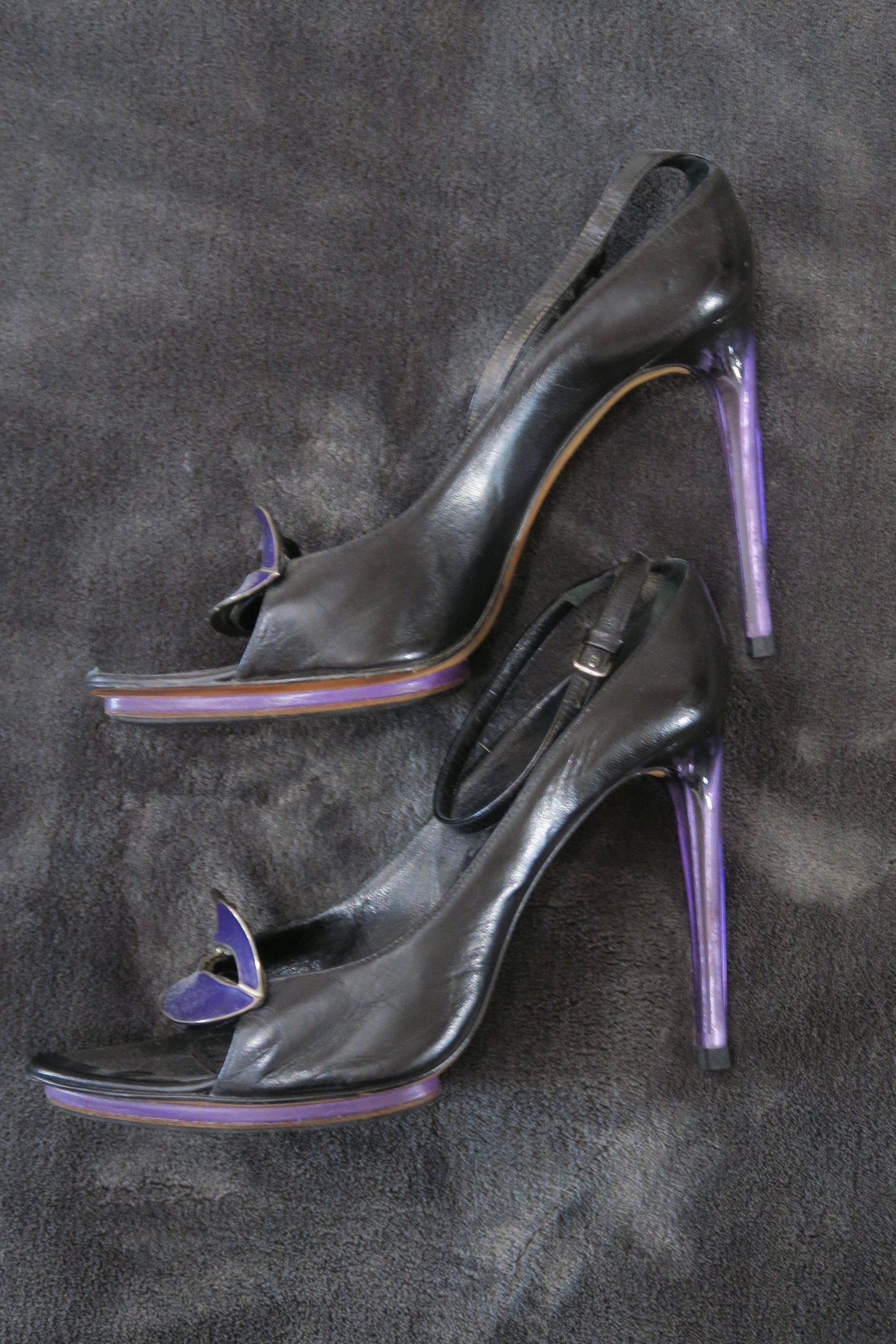 Yves Saint Laurent lips heels
