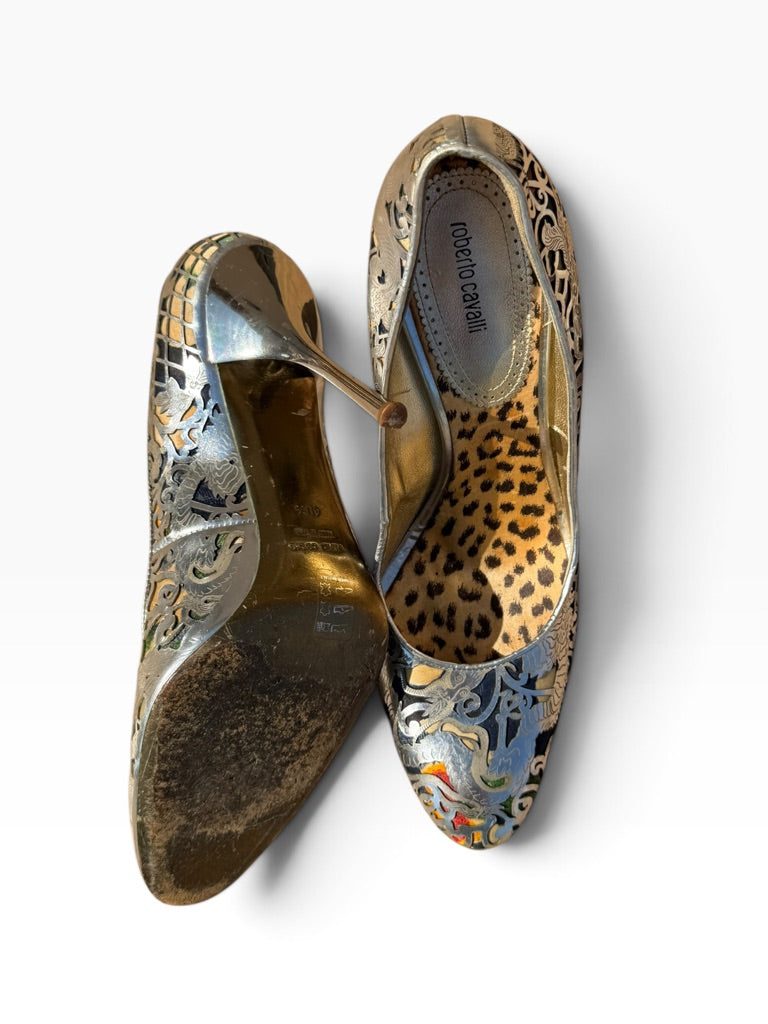 Roberto Cavalli metallic cut-out pumps size 40.5