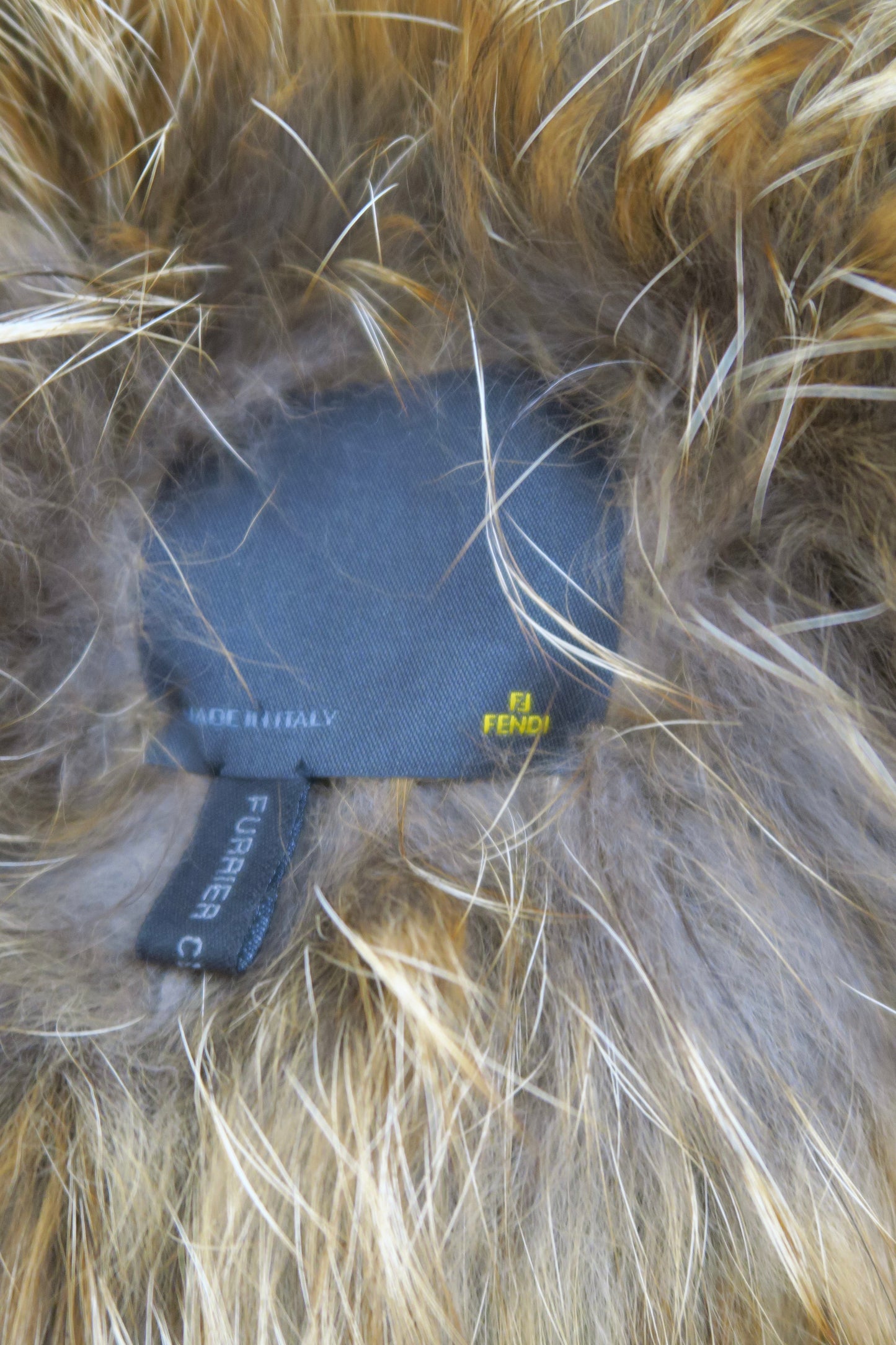 Fendi fox fur collar