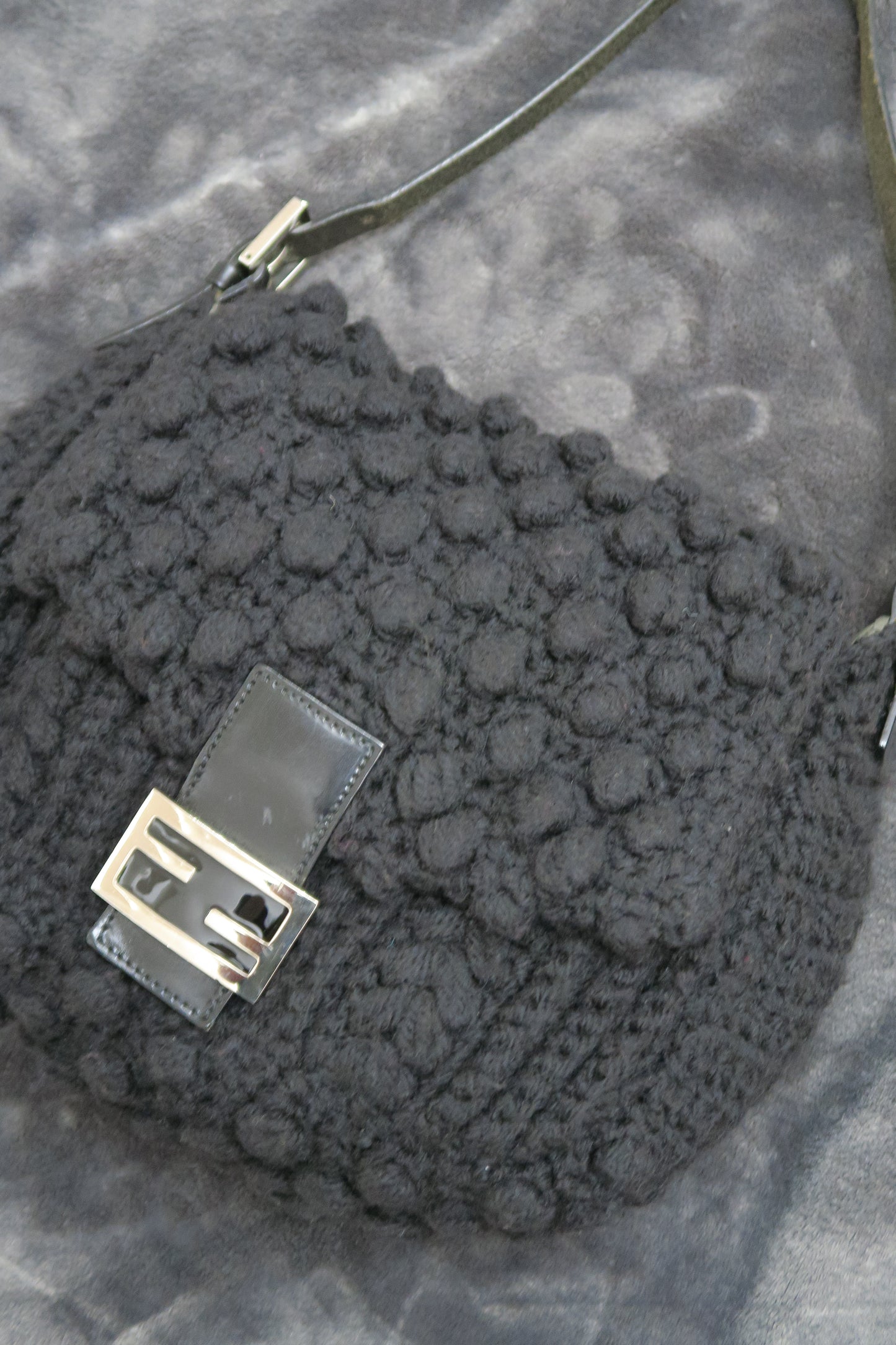 Fendi mamma knitted baguette