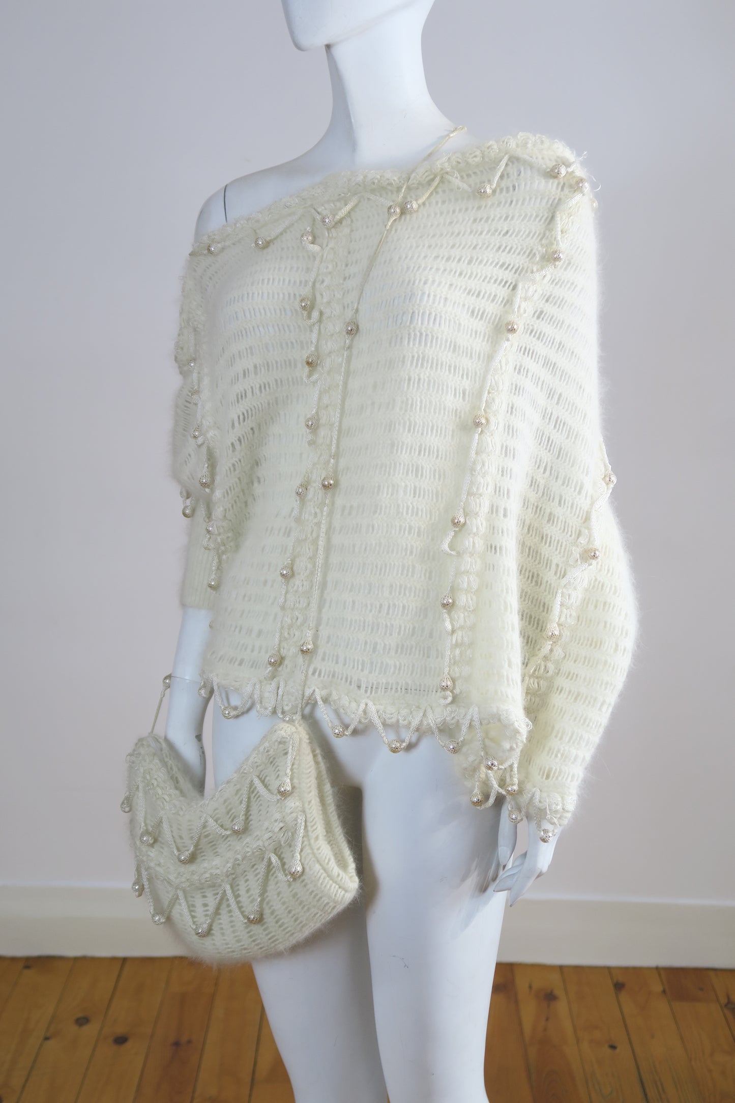 Chloe set