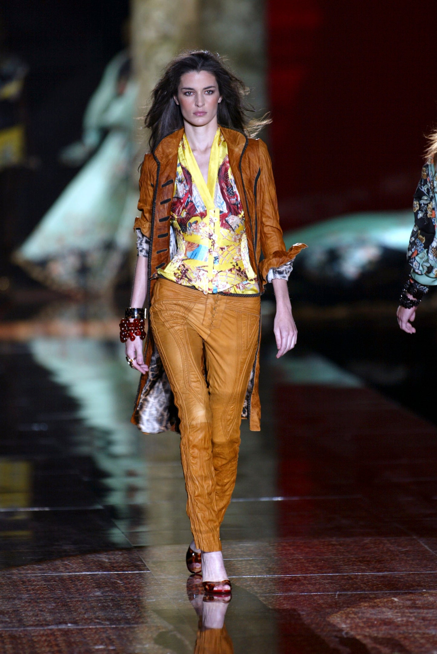 Roberto Cavalli set