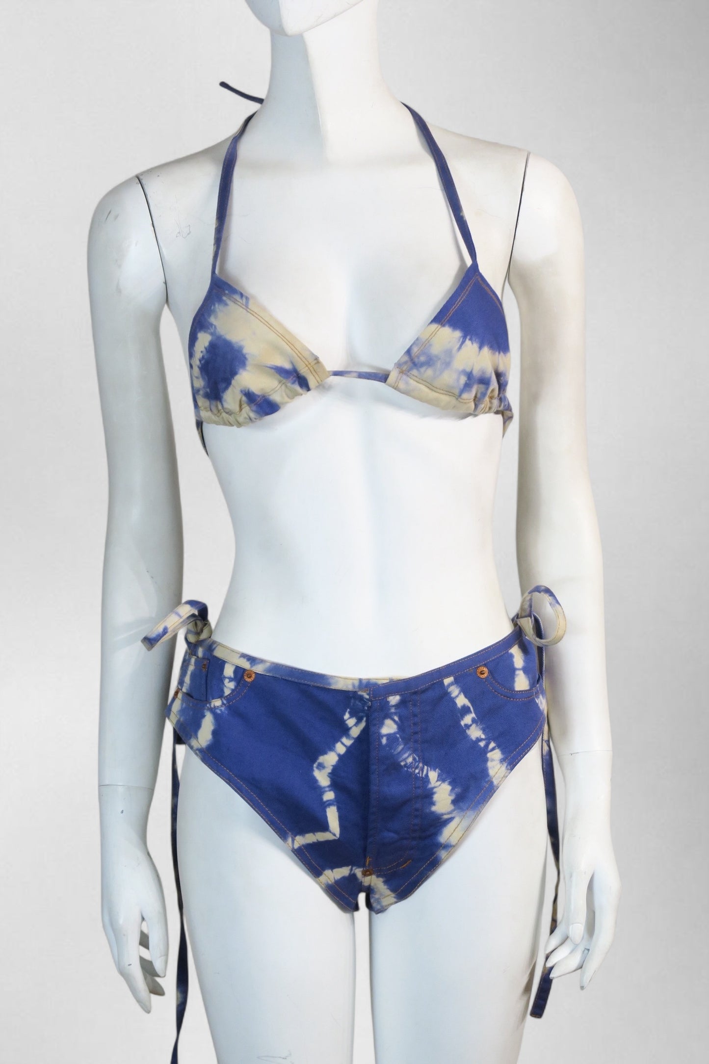Jean Paul Gaultier 97 runway set