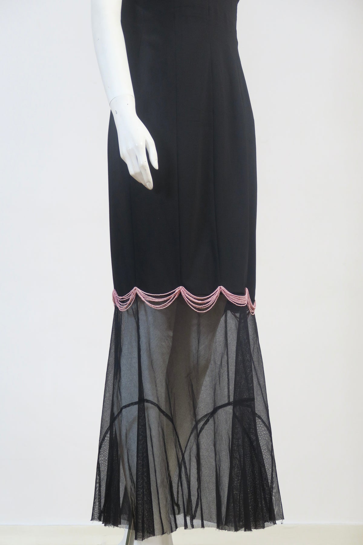 Chanel spring 2003 runway pink beads dress