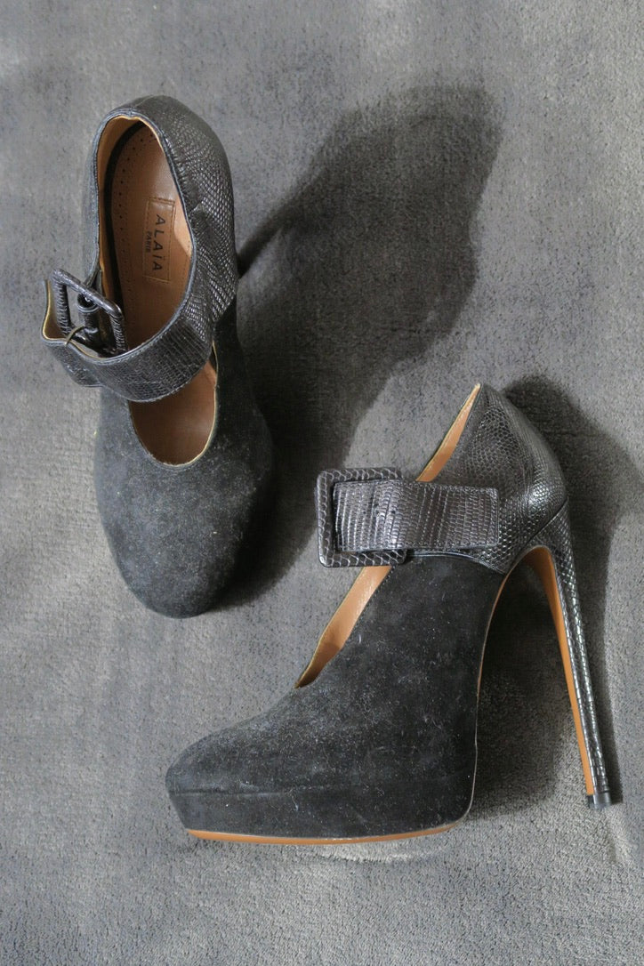 Alaia black suede heels buckle detail