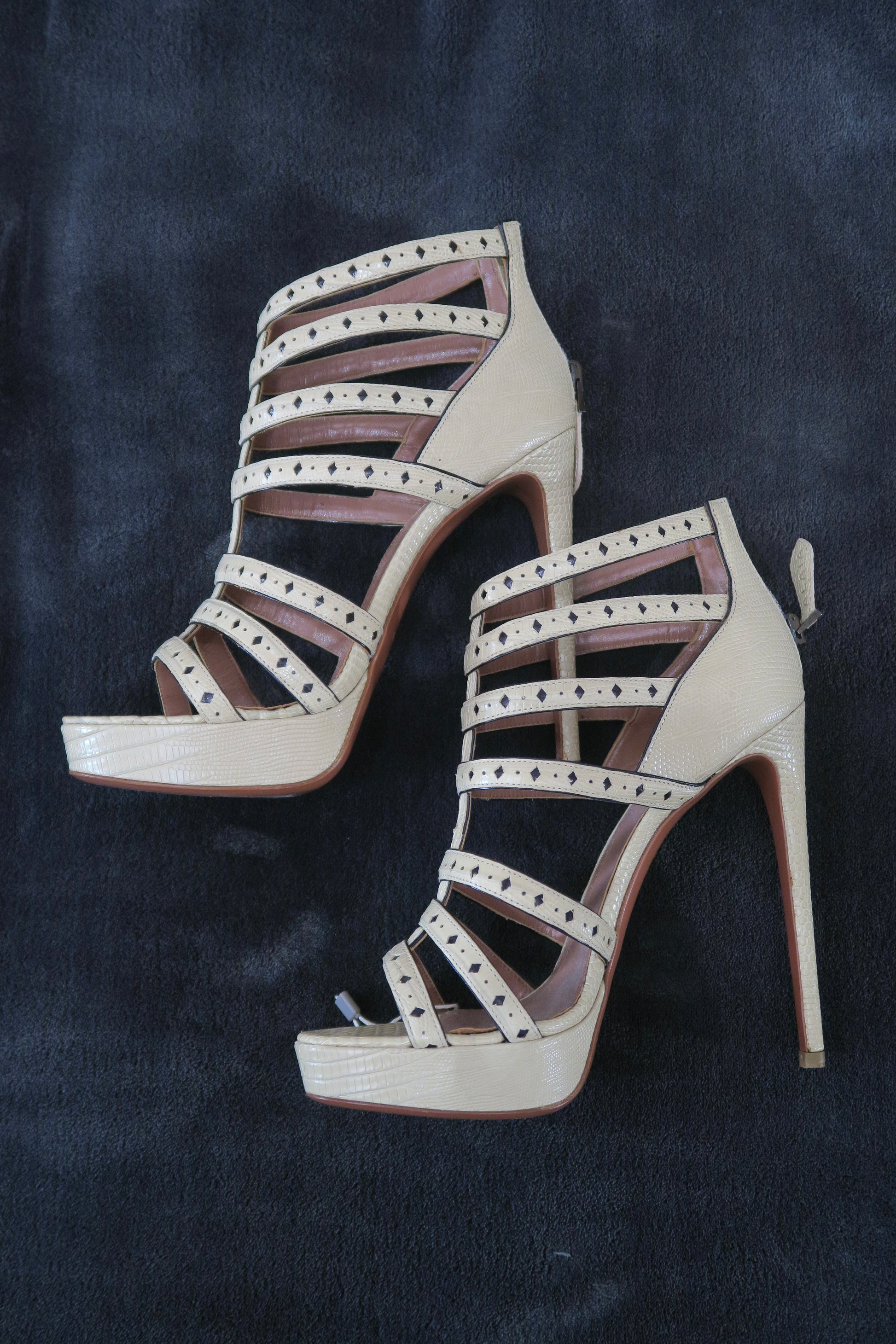 Azzedine Alaia strappy heels 39
