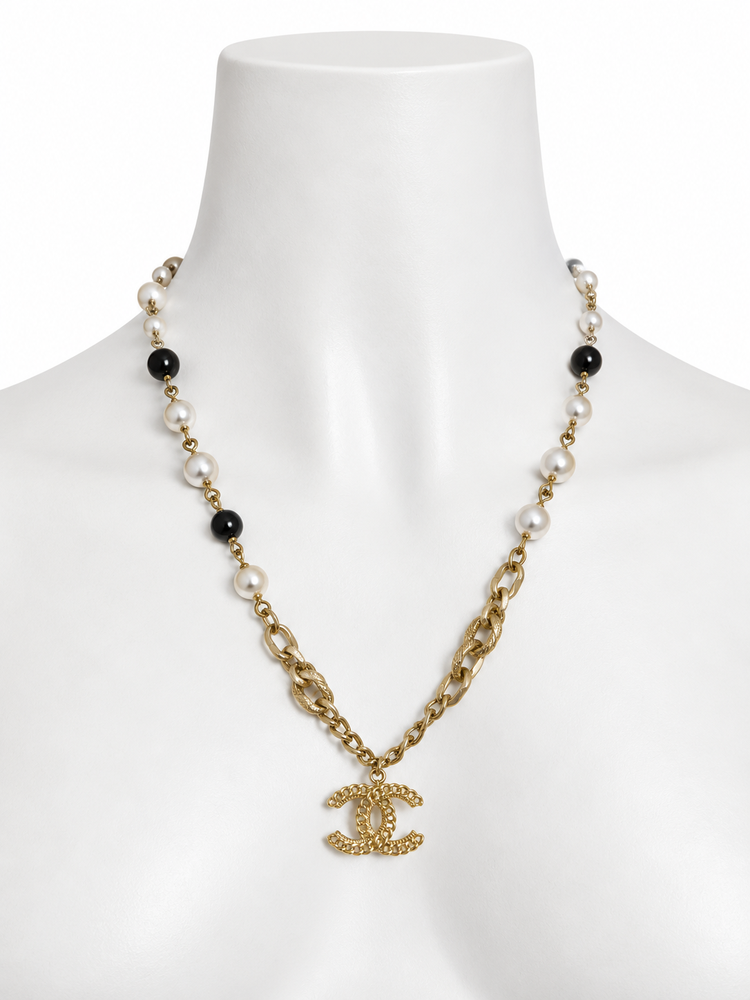 Chanel pearl and CC pendant necklace