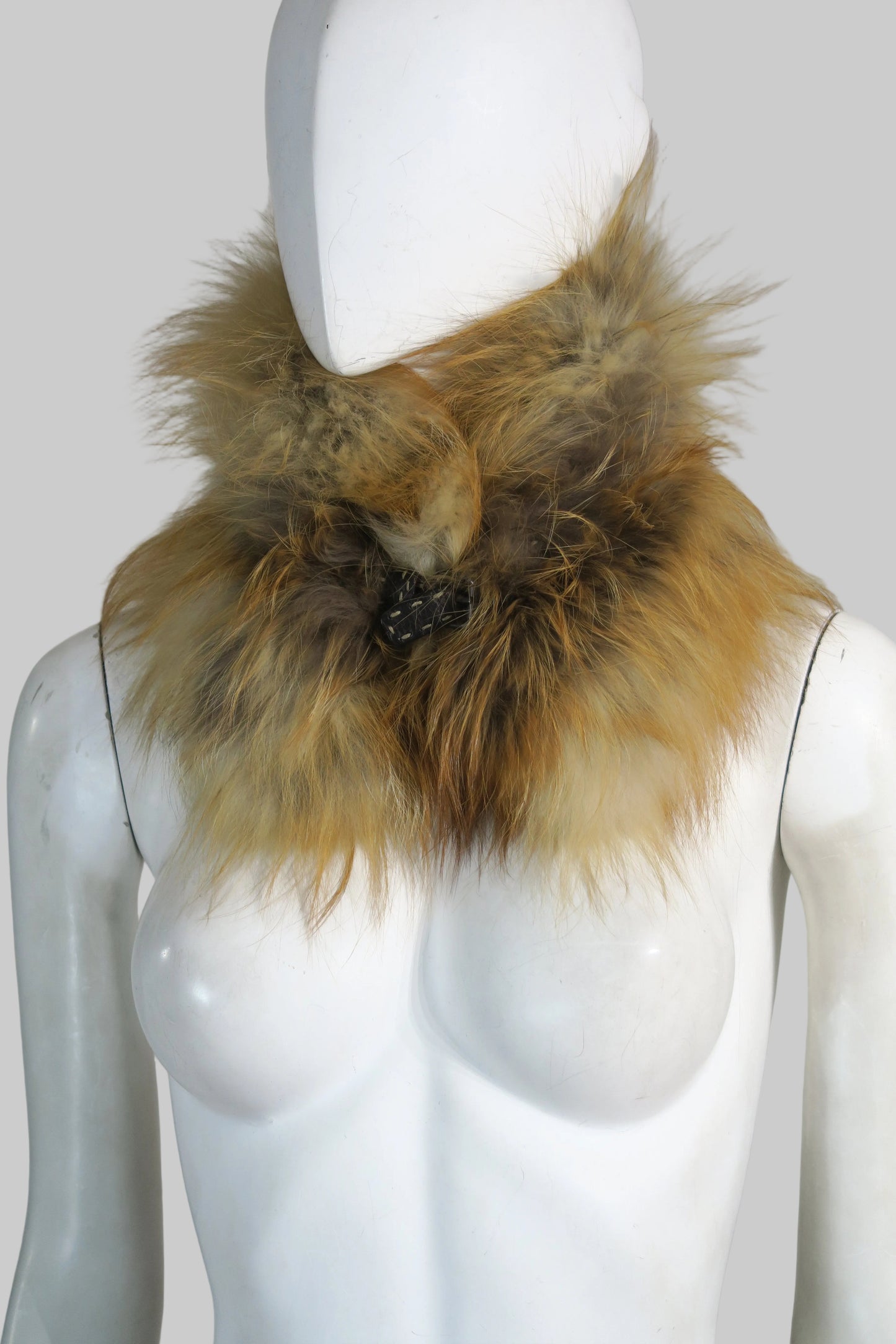 Fendi Selleria fox fur collar adjustable leather strap