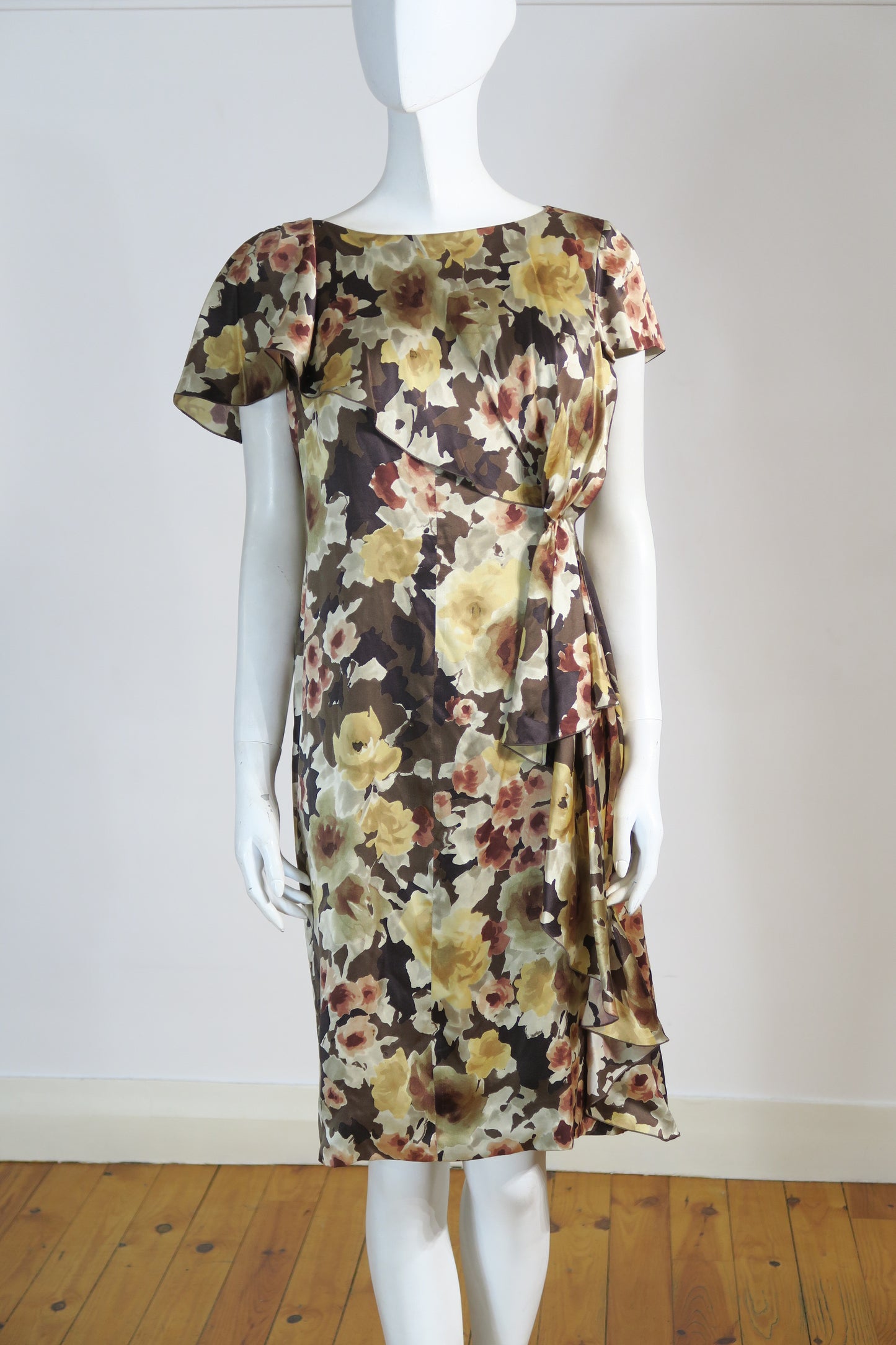 Valentino dress 2004 runway silk flowers
